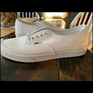 BRAND NEW Vans- all white